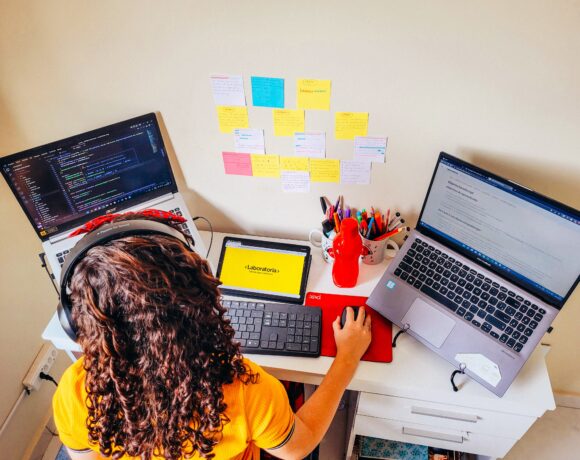 Curso de programação exclusivo para mulheres