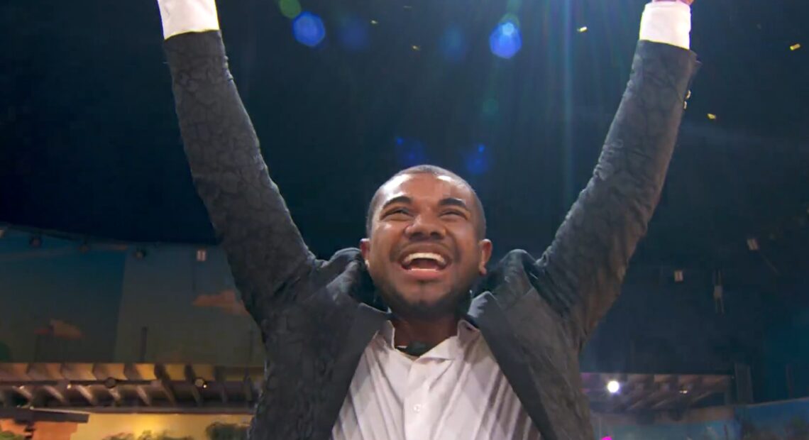 Davi é o campeão do ‘BBB 24’ e ganha prêmio de R$ 2,92 milhões