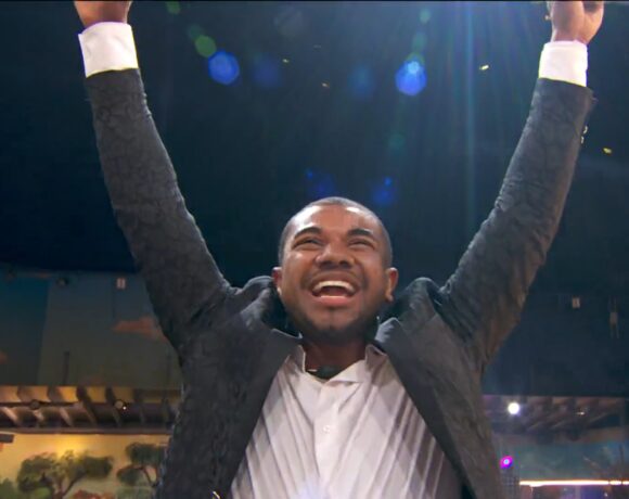 Davi é o campeão do ‘BBB 24’ e ganha prêmio de R$ 2,92 milhões