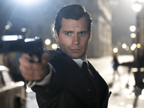 Henry Cavill diz que está velho demais para ser o novo 007