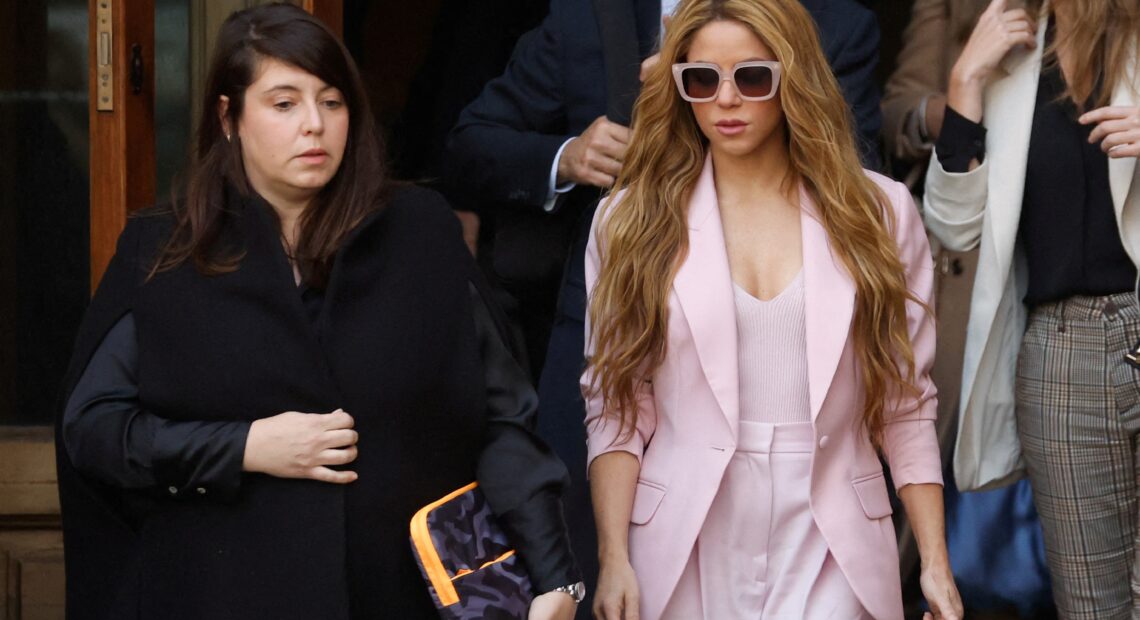 Justiça espanhola arquiva processo contra Shakira.