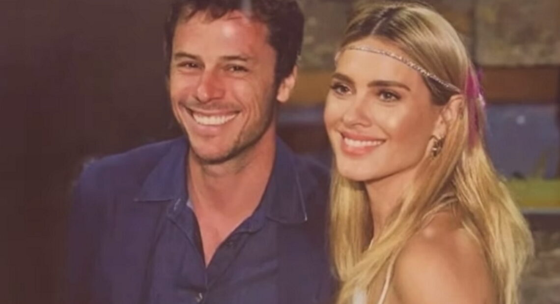 Carolina Dieckmann comemora 17 anos de casamento