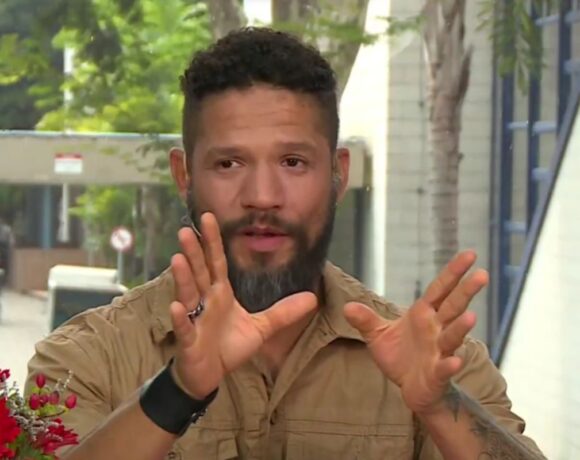 Juninho, participante do BBB, discute o auxílio ao Rio Grande do Sul.