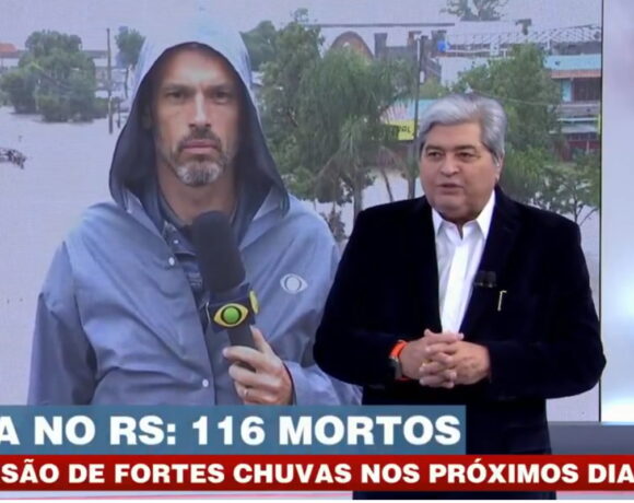 Datena volta a apresentar o Brasil Urgente, após cirurgias.