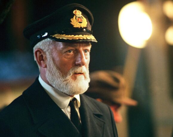 Bernard Hill, ator de ‘Titanic’ e ‘Senhor dos Anéis’, morre aos 79 anos
