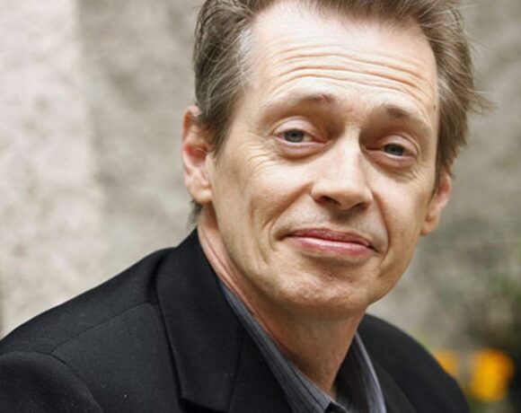 Ator Steve Buscemi é atacado em Nova Iorque