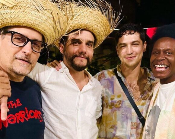 Wagner Moura celebra aniversário de 48 anos com festa junina em Recife.