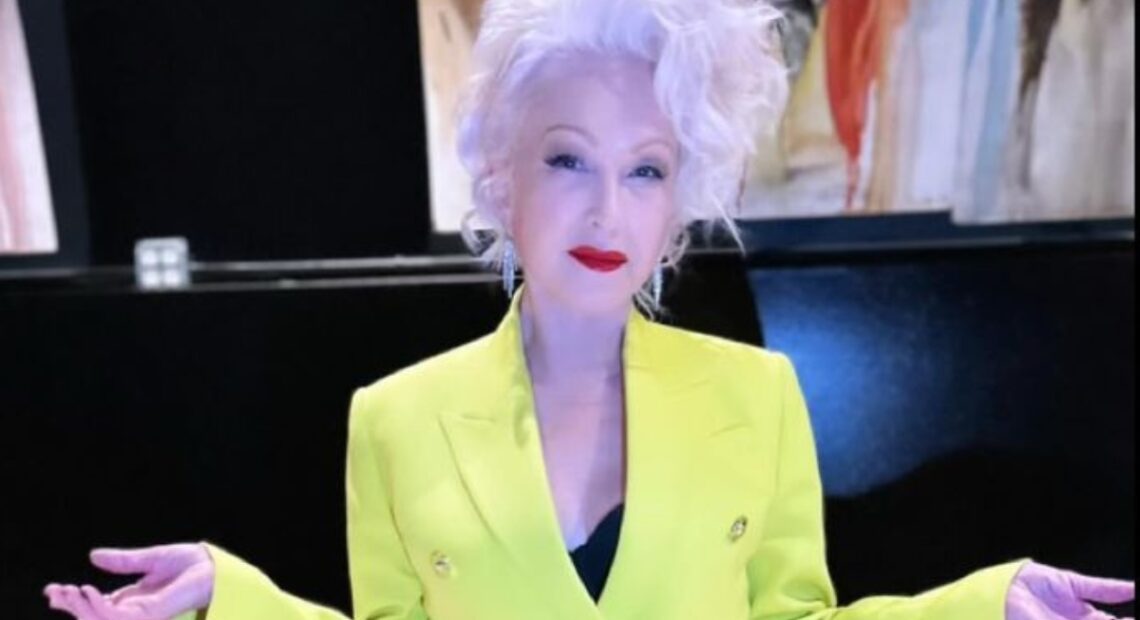 Cyndi Lauper revela sua última turnê aos 70 anos de idade