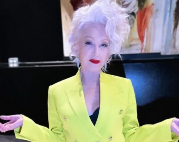 Cyndi Lauper revela sua última turnê aos 70 anos de idade