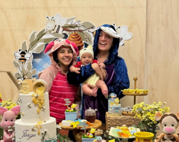 João Gomes e Ary Mirelle comemoram aniversário de meio ano do filho