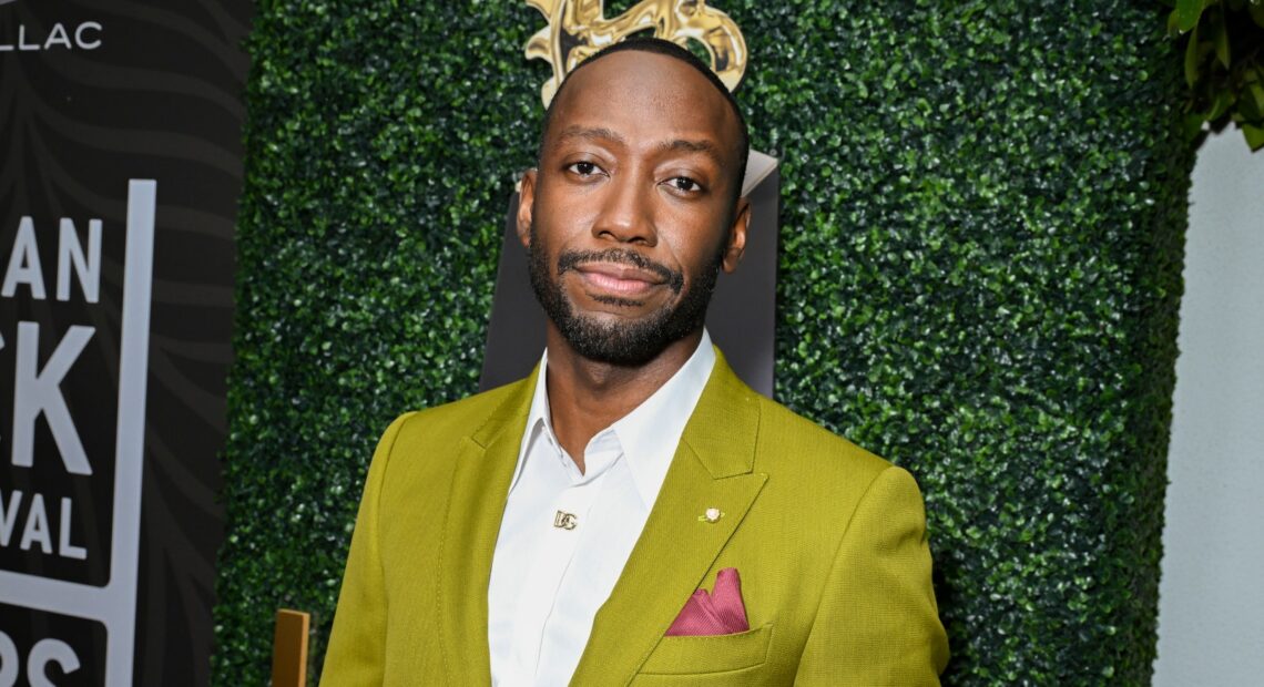 Série Spider-Man Noir da Sony Escala Lamorne Morris
