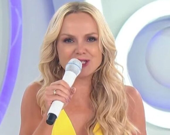 Eliana relaxa em suas férias antes de embarcar em novo desafio global. Confira!