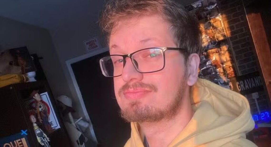 Ator exposto por escândalo pede ajuda
