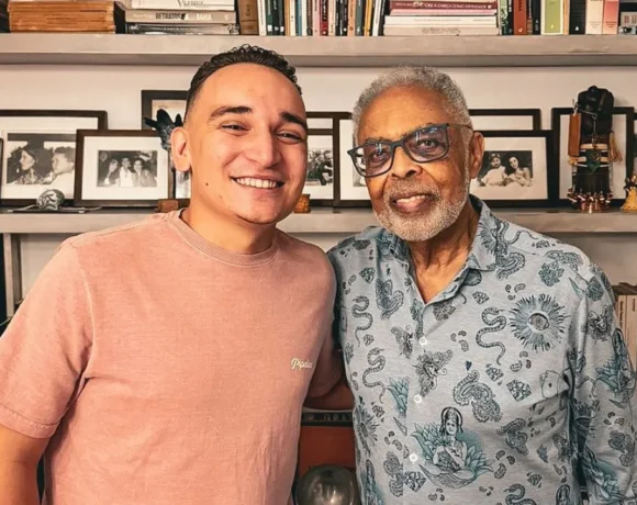 João Gomes e Gilberto Gil se reúnem para um bate-papo.