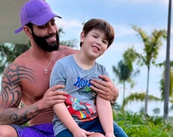 Gusttavo Lima se pronuncia sobre críticas ao seu filho.