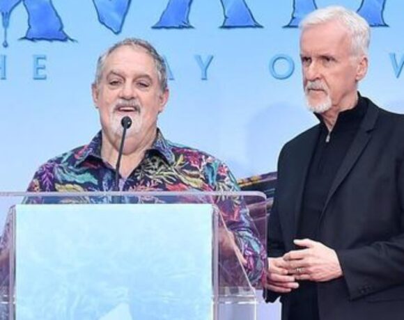 Jon Landau, colaborador de James Cameron em Titanic e Avatar, falece.