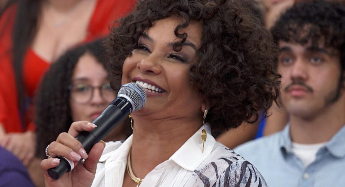 Solange Couto retorna às telas em ‘A Garota do Momento’